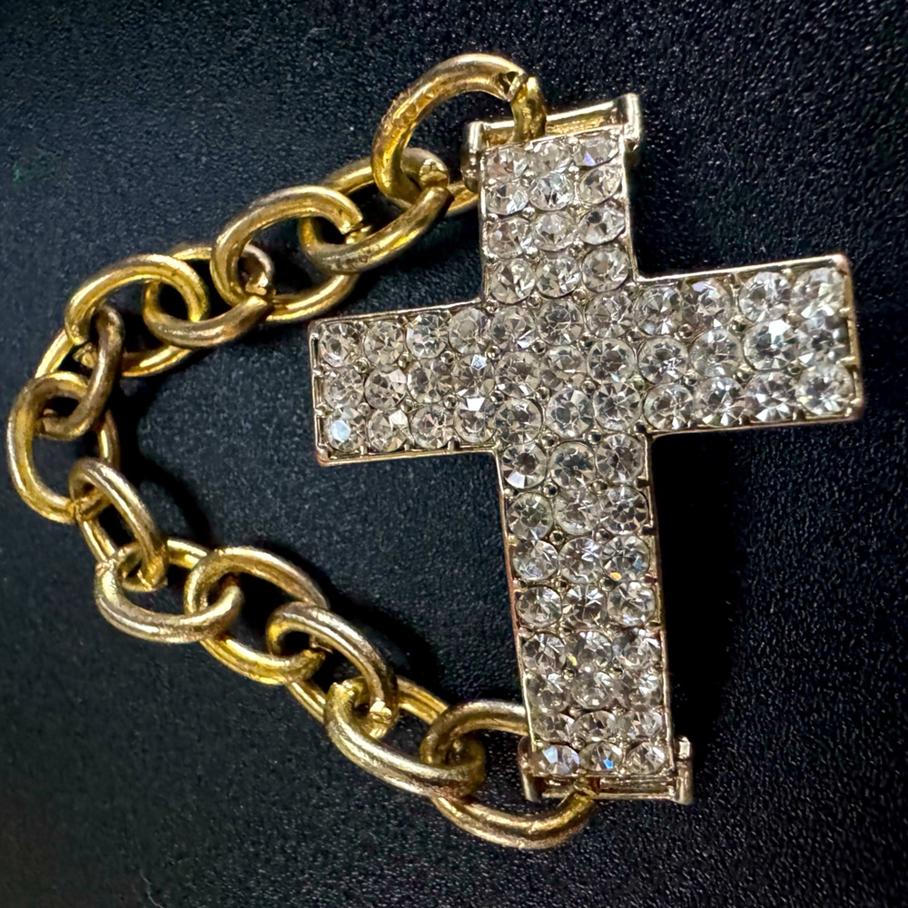Rhinestone Cross  Bracelet NWOT